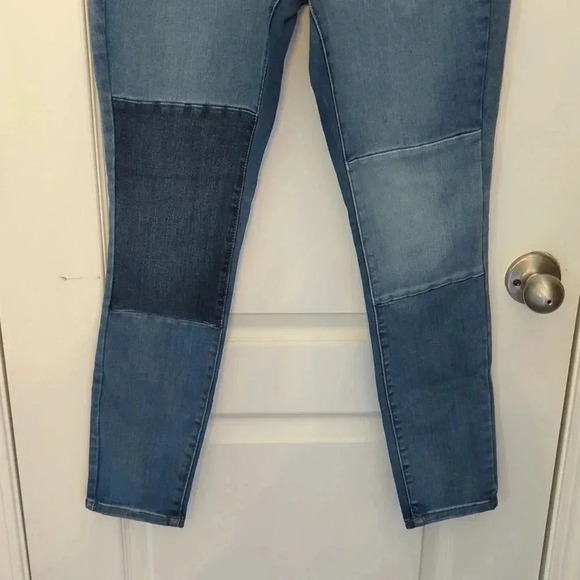 Universal Thread high rise skinny jeans - Picture 2 of 8